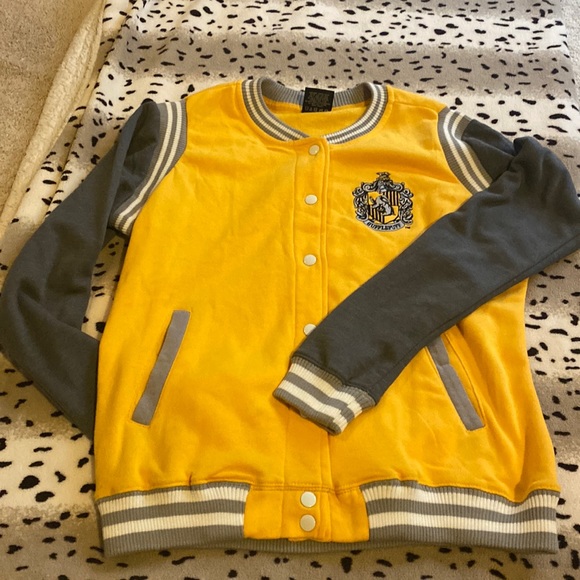 Warner Bros. Jackets & Coats Harry Potter Hufflepuff Jacket With